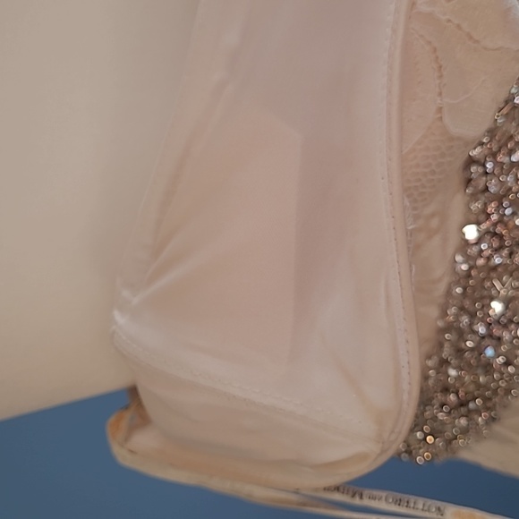 Maggie Sottero wedding gown - Picture 4 of 17